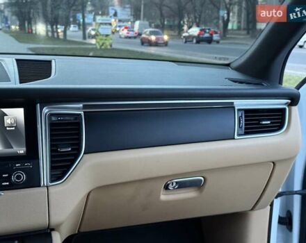 Белый Порше Масан, объемом двигателя 1.98 л и пробегом 134 тыс. км за 38900 $, фото 51 на Automoto.ua