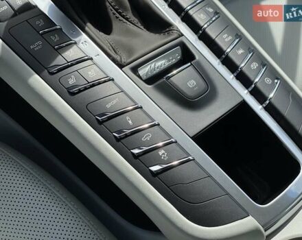 Белый Порше Масан, объемом двигателя 3 л и пробегом 32 тыс. км за 53000 $, фото 25 на Automoto.ua