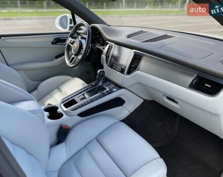 Белый Порше Масан, объемом двигателя 3 л и пробегом 32 тыс. км за 53000 $, фото 14 на Automoto.ua