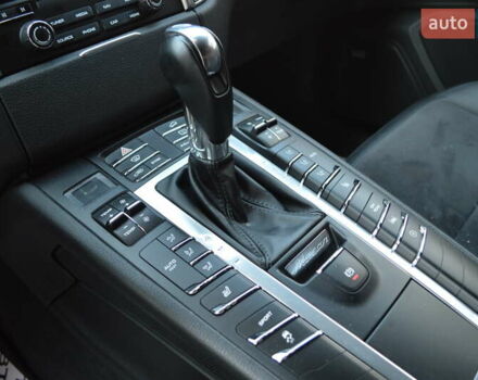 Белый Порше Масан, объемом двигателя 3 л и пробегом 88 тыс. км за 31900 $, фото 28 на Automoto.ua