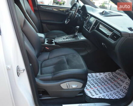 Белый Порше Масан, объемом двигателя 3 л и пробегом 88 тыс. км за 31900 $, фото 39 на Automoto.ua