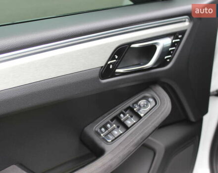 Порше Масан 2018 у Дніпро (Дніпропетровську) на Automoto.ua Білий Порше Масан, об'ємом двигуна 3 л та пробігом 105 тис. км за 49999 $, фото 18 на Automoto.ua