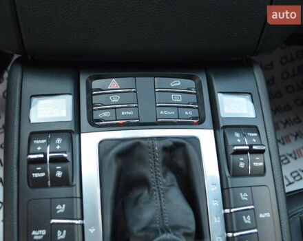 Белый Порше Масан, объемом двигателя 3 л и пробегом 88 тыс. км за 31900 $, фото 26 на Automoto.ua