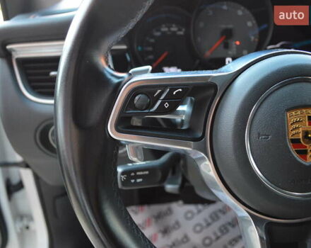 Белый Порше Масан, объемом двигателя 3 л и пробегом 88 тыс. км за 31900 $, фото 18 на Automoto.ua