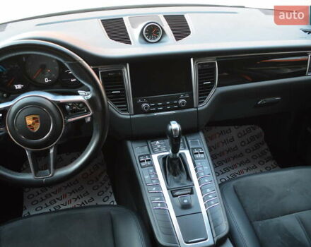 Белый Порше Масан, объемом двигателя 3 л и пробегом 88 тыс. км за 31900 $, фото 33 на Automoto.ua