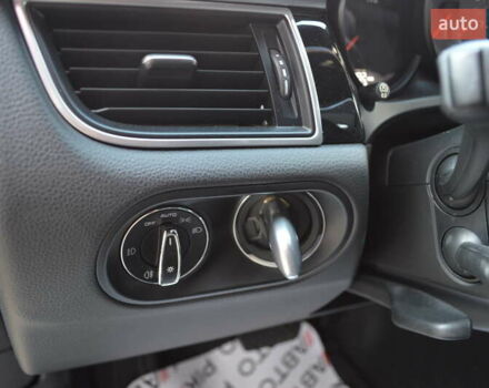 Белый Порше Масан, объемом двигателя 3 л и пробегом 88 тыс. км за 31900 $, фото 14 на Automoto.ua