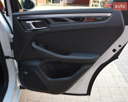 Белый Порше Масан, объемом двигателя 3 л и пробегом 88 тыс. км за 31900 $, фото 38 на Automoto.ua