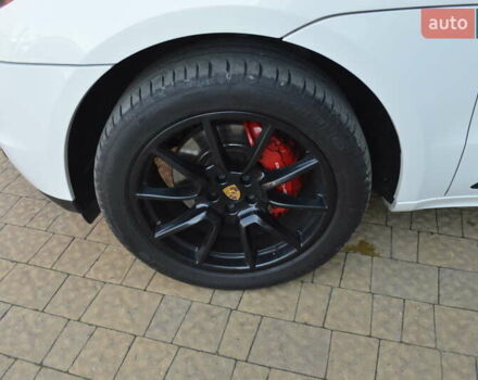 Белый Порше Масан, объемом двигателя 3 л и пробегом 88 тыс. км за 31900 $, фото 4 на Automoto.ua