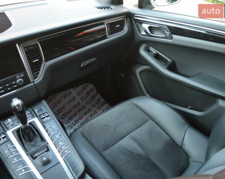 Белый Порше Масан, объемом двигателя 3 л и пробегом 88 тыс. км за 31900 $, фото 35 на Automoto.ua