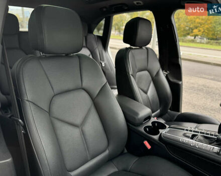 Белый Порше Масан, объемом двигателя 3 л и пробегом 130 тыс. км за 35500 $, фото 61 на Automoto.ua