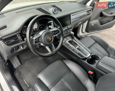 Белый Порше Масан, объемом двигателя 3 л и пробегом 130 тыс. км за 35500 $, фото 45 на Automoto.ua