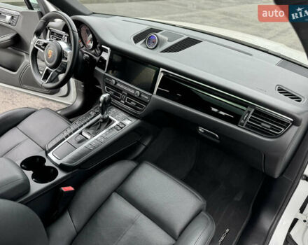 Белый Порше Масан, объемом двигателя 3 л и пробегом 130 тыс. км за 36500 $, фото 59 на Automoto.ua