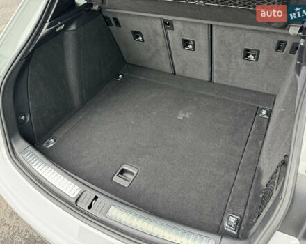 Белый Порше Масан, объемом двигателя 3 л и пробегом 130 тыс. км за 35500 $, фото 83 на Automoto.ua