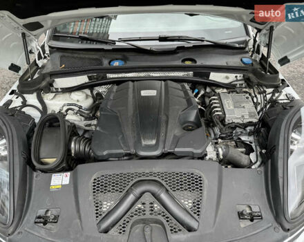 Белый Порше Масан, объемом двигателя 3 л и пробегом 130 тыс. км за 36500 $, фото 86 на Automoto.ua