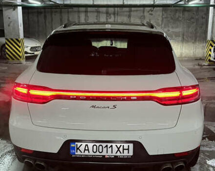 Белый Порше Масан, объемом двигателя 3 л и пробегом 80 тыс. км за 42499 $, фото 3 на Automoto.ua