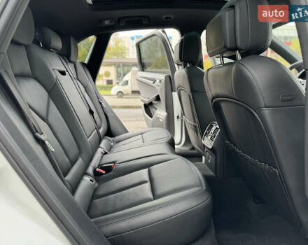 Белый Порше Масан, объемом двигателя 3 л и пробегом 130 тыс. км за 36500 $, фото 55 на Automoto.ua