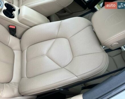 Белый Порше Масан, объемом двигателя 3 л и пробегом 73 тыс. км за 43500 $, фото 28 на Automoto.ua