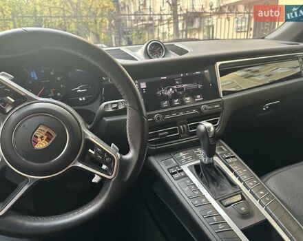 Белый Порше Масан, объемом двигателя 1.98 л и пробегом 57 тыс. км за 37700 $, фото 11 на Automoto.ua