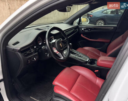 Белый Порше Масан, объемом двигателя 3 л и пробегом 79 тыс. км за 55500 $, фото 7 на Automoto.ua