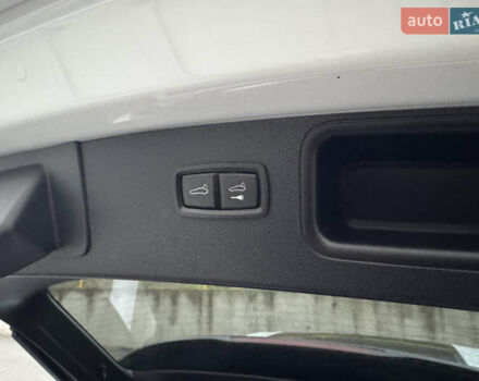 Белый Порше Масан, объемом двигателя 3 л и пробегом 79 тыс. км за 55500 $, фото 18 на Automoto.ua