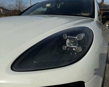 Белый Порше Масан, объемом двигателя 1.98 л и пробегом 49 тыс. км за 50999 $, фото 4 на Automoto.ua