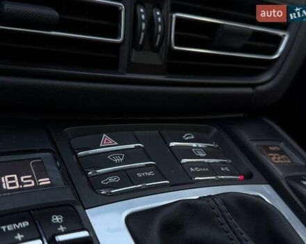 Белый Порше Масан, объемом двигателя 3 л и пробегом 29 тыс. км за 56990 $, фото 24 на Automoto.ua