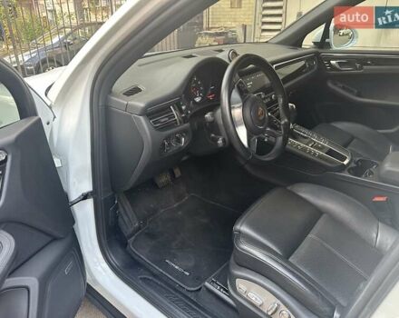 Белый Порше Масан, объемом двигателя 1.98 л и пробегом 57 тыс. км за 37700 $, фото 9 на Automoto.ua