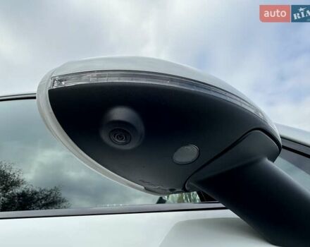 Белый Порше Масан, объемом двигателя 3 л и пробегом 73 тыс. км за 43500 $, фото 11 на Automoto.ua