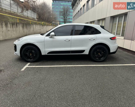 Белый Порше Масан, объемом двигателя 3 л и пробегом 79 тыс. км за 55500 $, фото 3 на Automoto.ua