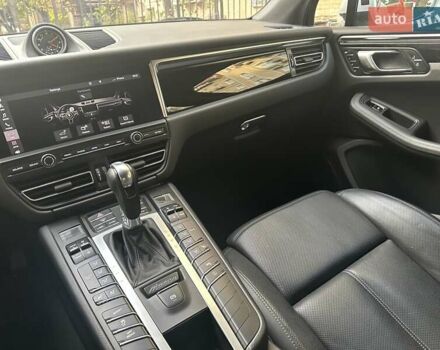 Белый Порше Масан, объемом двигателя 1.98 л и пробегом 57 тыс. км за 37700 $, фото 10 на Automoto.ua