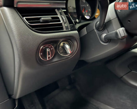 Белый Порше Масан, объемом двигателя 3 л и пробегом 79 тыс. км за 55500 $, фото 8 на Automoto.ua