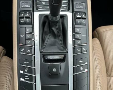 Белый Порше Масан, объемом двигателя 3 л и пробегом 73 тыс. км за 43500 $, фото 34 на Automoto.ua