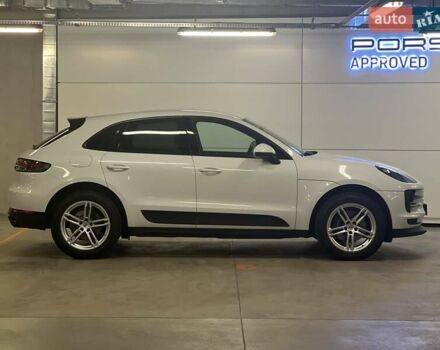 Белый Порше Масан, объемом двигателя 1.98 л и пробегом 31 тыс. км за 55302 $, фото 10 на Automoto.ua