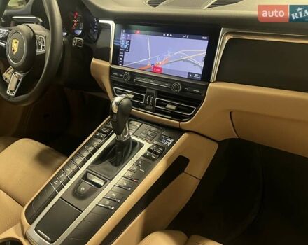 Белый Порше Масан, объемом двигателя 1.98 л и пробегом 31 тыс. км за 55302 $, фото 43 на Automoto.ua