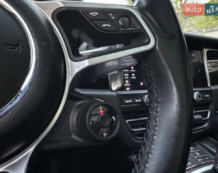 Белый Порше Масан, объемом двигателя 3 л и пробегом 67 тыс. км за 37000 $, фото 22 на Automoto.ua