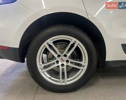 Белый Порше Масан, объемом двигателя 1.98 л и пробегом 31 тыс. км за 55302 $, фото 17 на Automoto.ua