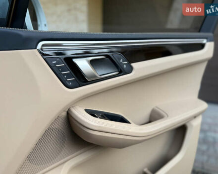 Білий Порше Масан, об'ємом двигуна 3 л та пробігом 29 тис. км за 45000 $, фото 37 на Automoto.ua