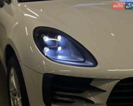 Белый Порше Масан, объемом двигателя 1.98 л и пробегом 31 тыс. км за 55302 $, фото 13 на Automoto.ua