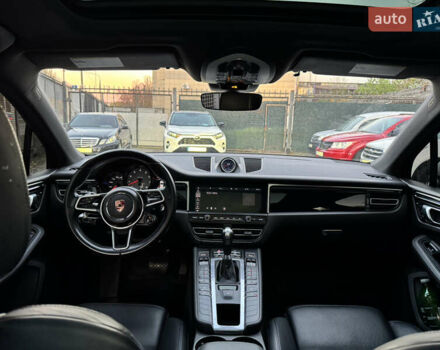 Белый Порше Масан, объемом двигателя 3 л и пробегом 67 тыс. км за 37000 $, фото 12 на Automoto.ua