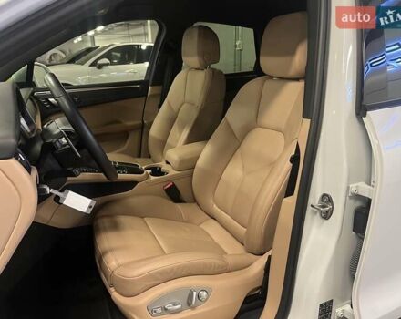 Белый Порше Масан, объемом двигателя 1.98 л и пробегом 31 тыс. км за 55302 $, фото 26 на Automoto.ua