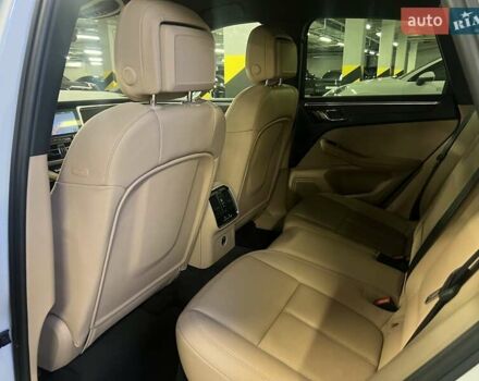 Белый Порше Масан, объемом двигателя 1.98 л и пробегом 31 тыс. км за 55302 $, фото 40 на Automoto.ua