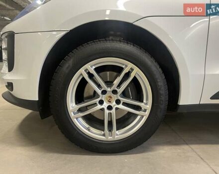 Белый Порше Масан, объемом двигателя 1.98 л и пробегом 31 тыс. км за 55302 $, фото 15 на Automoto.ua