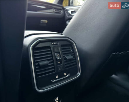 Белый Порше Масан, объемом двигателя 3 л и пробегом 67 тыс. км за 37000 $, фото 10 на Automoto.ua