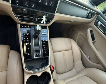 Белый Порше Масан, объемом двигателя 1.98 л и пробегом 50 тыс. км за 60000 $, фото 2 на Automoto.ua