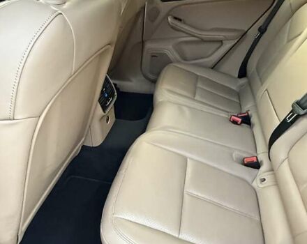 Белый Порше Масан, объемом двигателя 1.98 л и пробегом 50 тыс. км за 60000 $, фото 19 на Automoto.ua