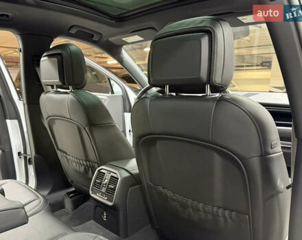 Белый Порше Масан, объемом двигателя 2.89 л и пробегом 3 тыс. км за 72000 $, фото 46 на Automoto.ua