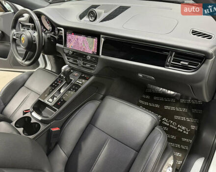 Белый Порше Масан, объемом двигателя 2.89 л и пробегом 3 тыс. км за 72000 $, фото 43 на Automoto.ua