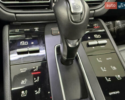 Белый Порше Масан, объемом двигателя 2.89 л и пробегом 3 тыс. км за 72000 $, фото 69 на Automoto.ua