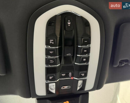 Белый Порше Масан, объемом двигателя 2.89 л и пробегом 3 тыс. км за 72000 $, фото 75 на Automoto.ua