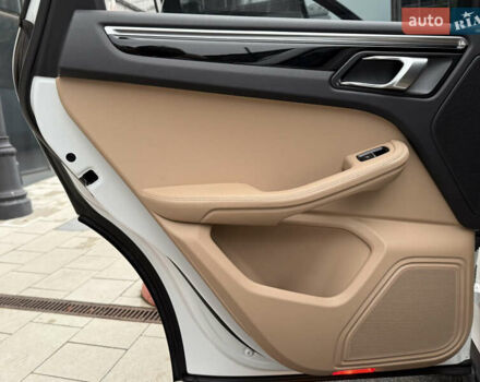 Белый Порше Масан, объемом двигателя 1.98 л и пробегом 37 тыс. км за 69000 $, фото 58 на Automoto.ua